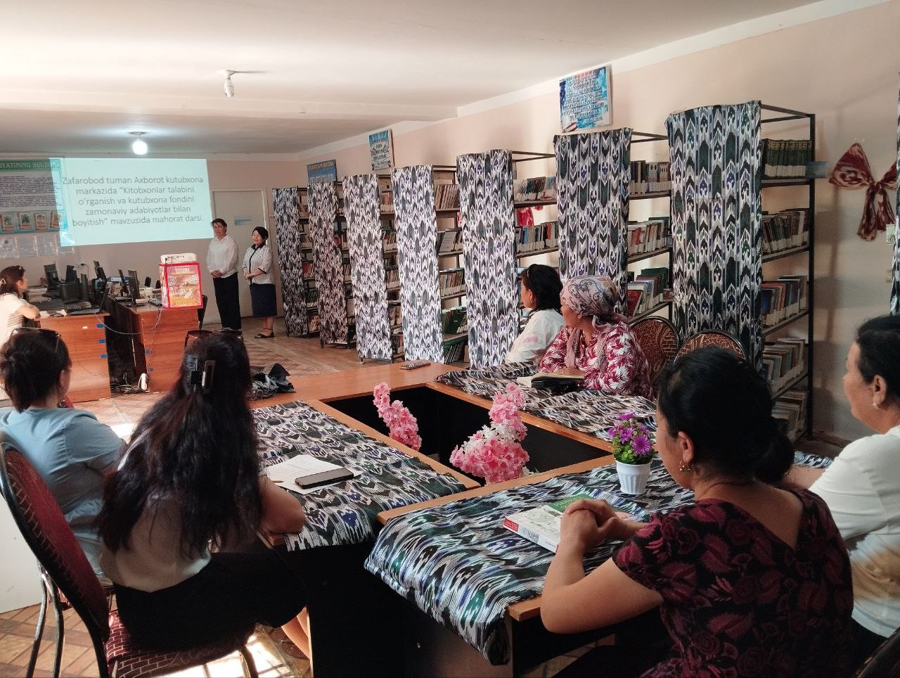 "Kitobxonlar talabini o‘rganish va kutubxona fondini zamonaviy adabiyotlar bilan boyitish" mavzusida mahorat darsi